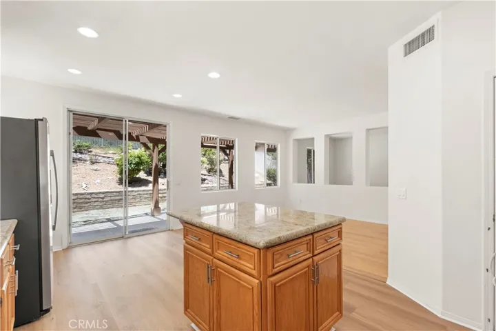 28549 Silverking Trail, Saugus, California 91390