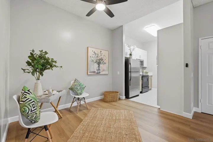 8320 Regents Rd. 1i, San Diego, California 92122