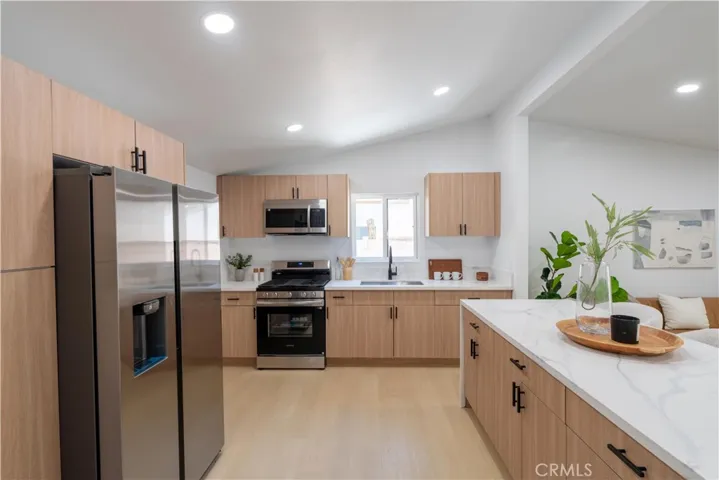 27316 Altamere Avenue, Canyon Country, California 91351
