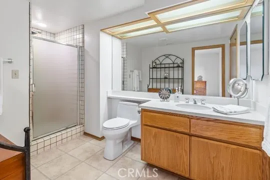 30181 Swan Point, Canyon Lake, California 92587