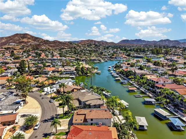 30181 Swan Point, Canyon Lake, California 92587