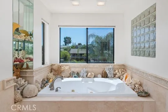 30181 Swan Point, Canyon Lake, California 92587