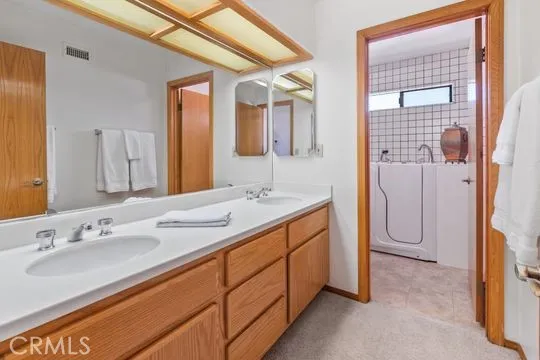 30181 Swan Point, Canyon Lake, California 92587