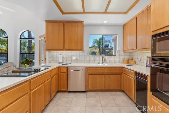30181 Swan Point, Canyon Lake, California 92587