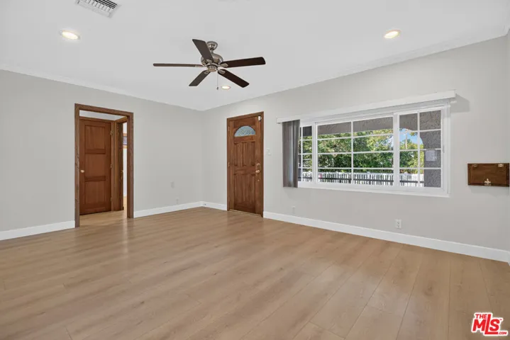1811 N Avon Street, Burbank, California 91505