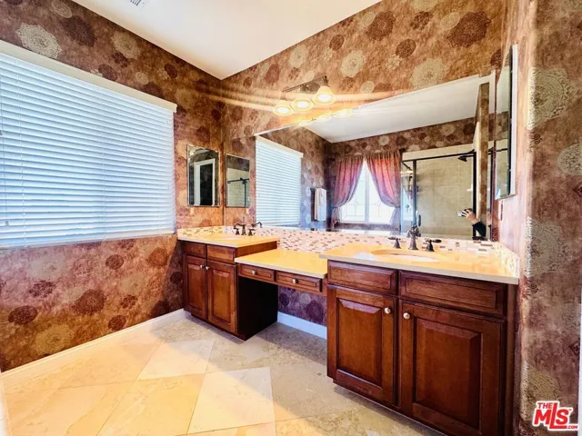8150 Julie Court, Hesperia, California 92345
