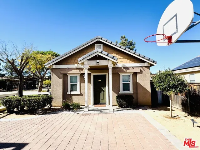 8150 Julie Court, Hesperia, California 92345