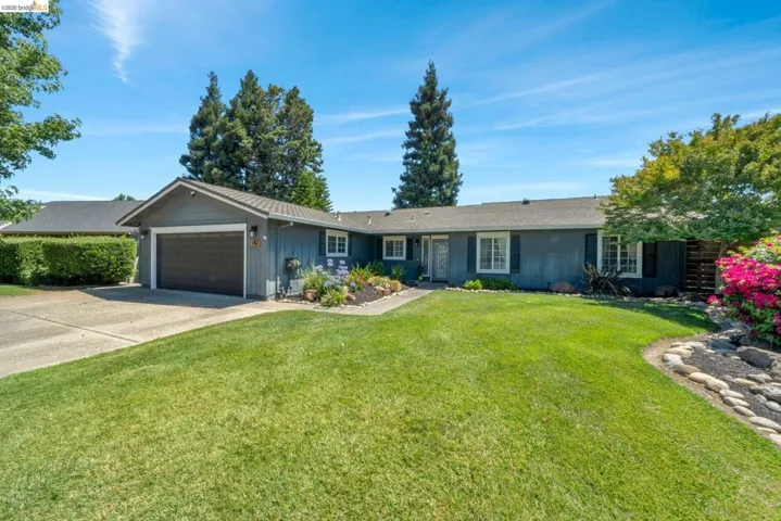 907 Dorchester Cir, Lodi, California 95240