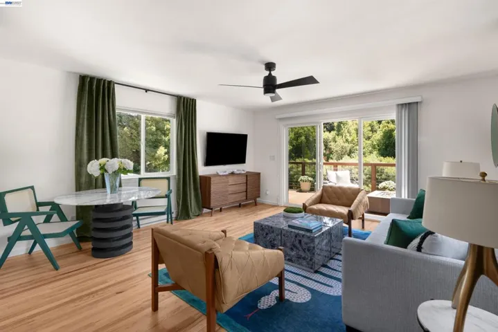15573 Riverside Dr, Guerneville, California 95446