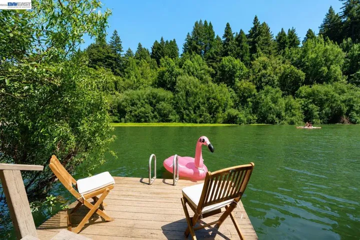 15573 Riverside Dr, Guerneville, California 95446