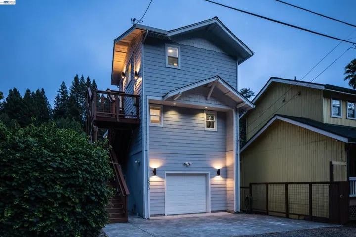 15573 Riverside Dr, Guerneville, California 95446