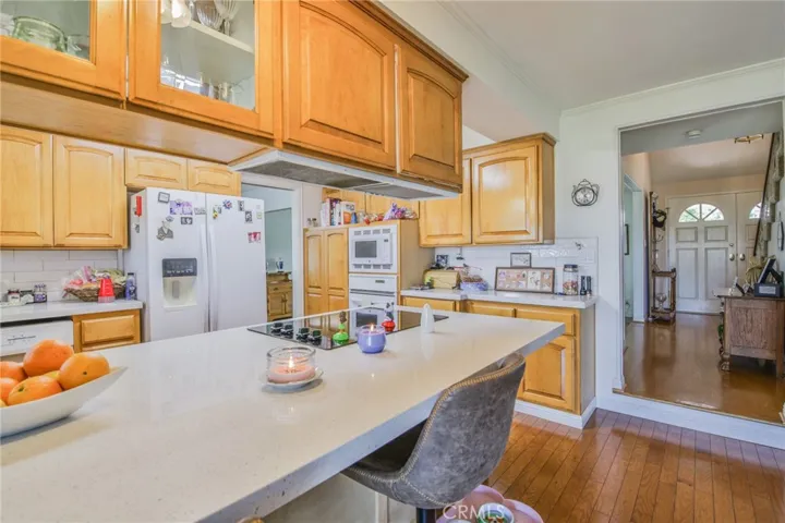 Kitchen Breakfast Bar