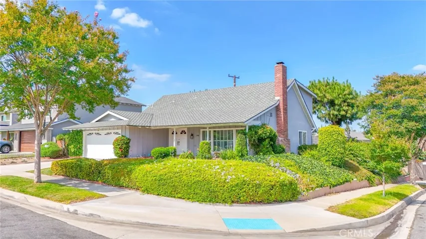Front Corner Lot