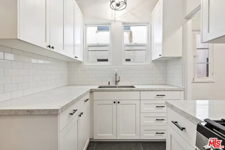 1142 S Clark Drive 4, Los Angeles, California 90035