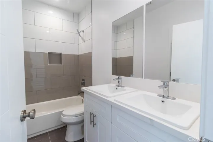 5144 Riverton, North Hollywood, California 91601