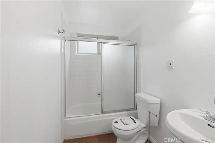 577 Houston, Thousand Oaks, California 91360