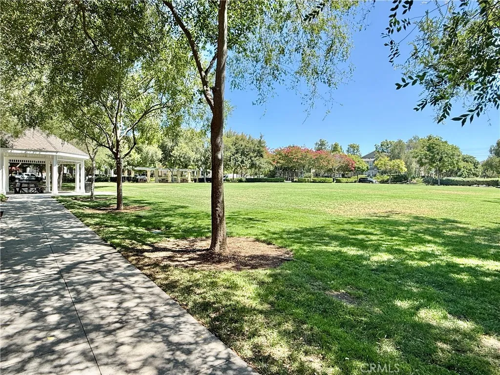 Large nearby park