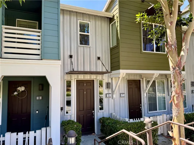 Front entrance of 5 Quartz Lane