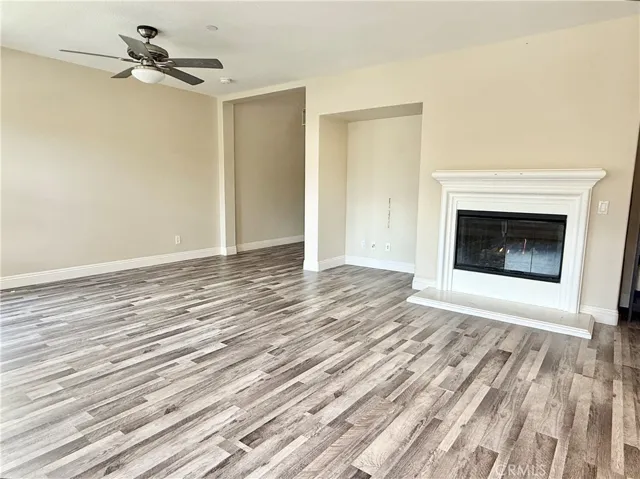 Gas log fireplace with easy-light on/off switch
