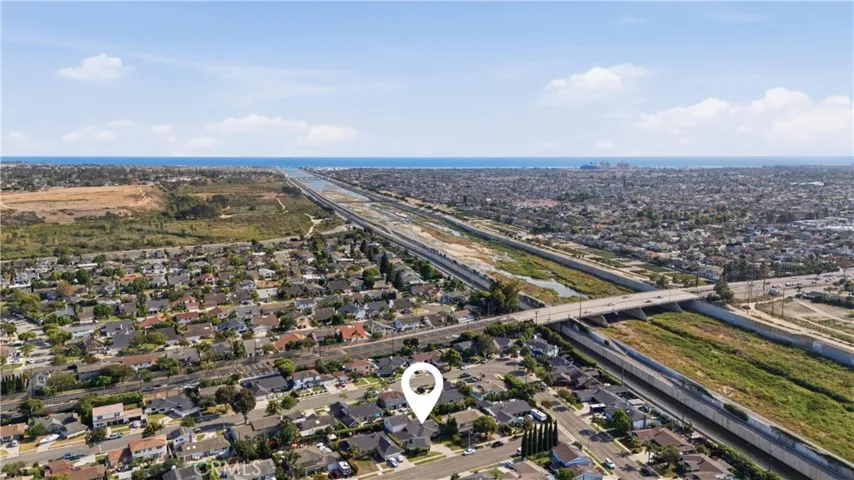 2037 S Capella Court, Costa Mesa, California 92626