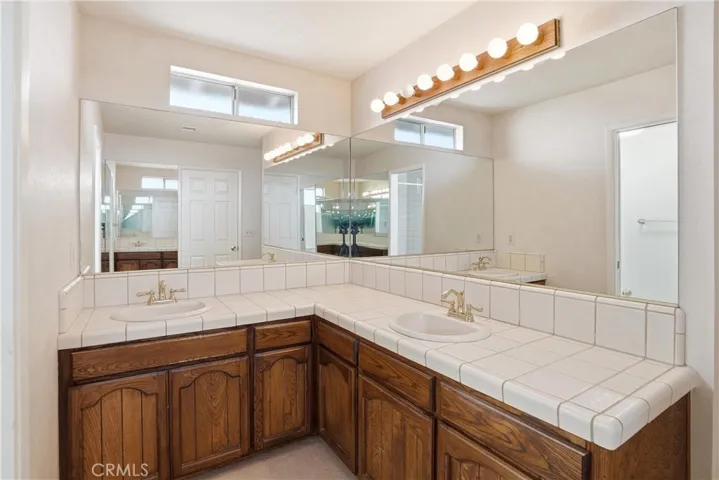 2037 S Capella Court, Costa Mesa, California 92626