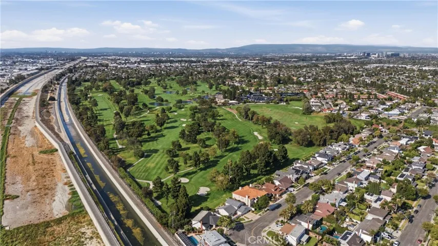 2037 S Capella Court, Costa Mesa, California 92626