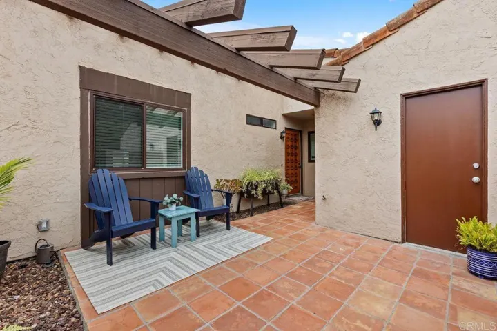 2068 Golden Circle Drive, Escondido, California 92026
