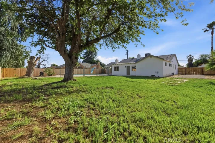 932 Baldwin, Bakersfield, California 93304
