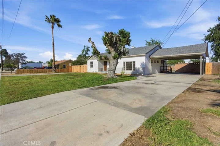 932 Baldwin, Bakersfield, California 93304