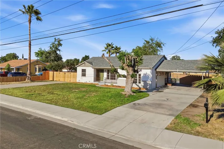 932 Baldwin, Bakersfield, California 93304