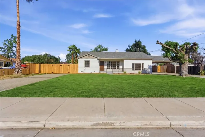 932 Baldwin, Bakersfield, California 93304