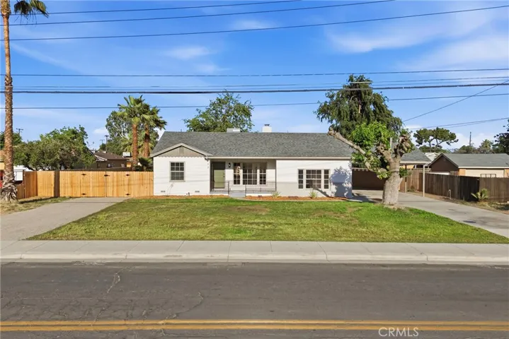 932 Baldwin, Bakersfield, California 93304