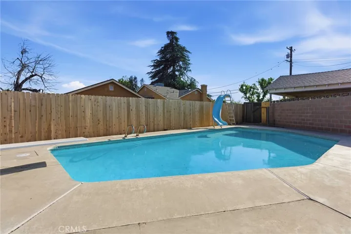 932 Baldwin, Bakersfield, California 93304