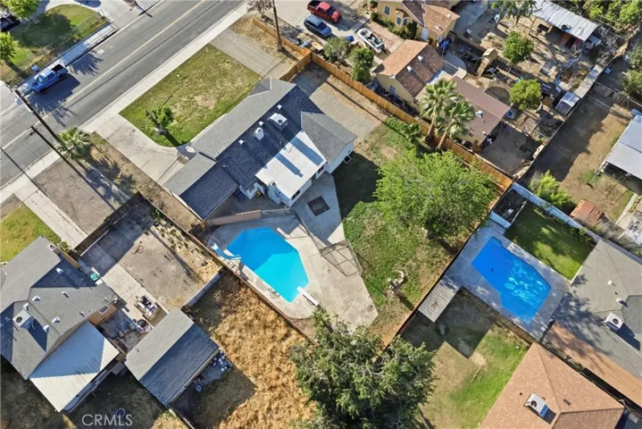932 Baldwin, Bakersfield, California 93304
