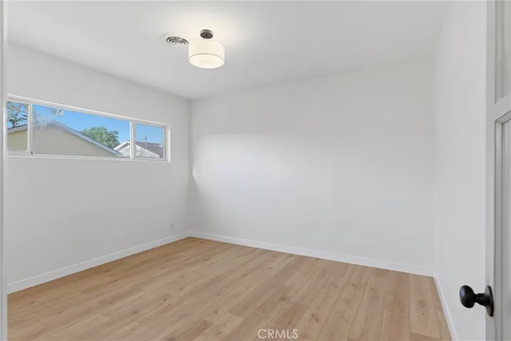 932 Baldwin, Bakersfield, California 93304