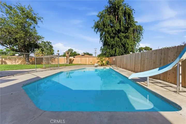 932 Baldwin, Bakersfield, California 93304