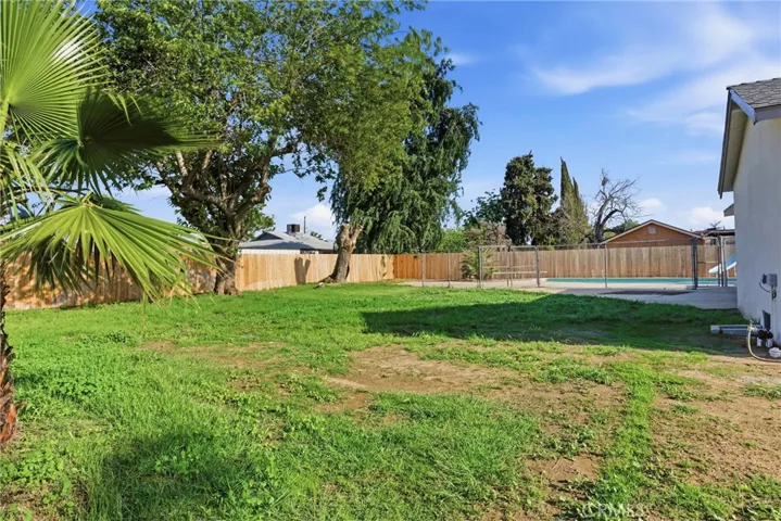 932 Baldwin, Bakersfield, California 93304