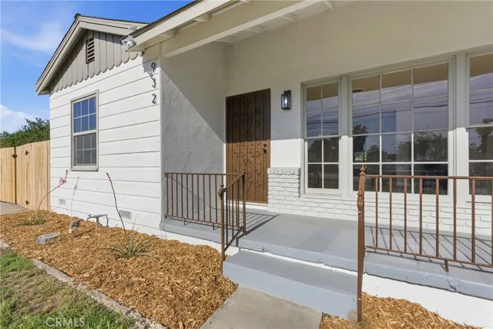 932 Baldwin, Bakersfield, California 93304