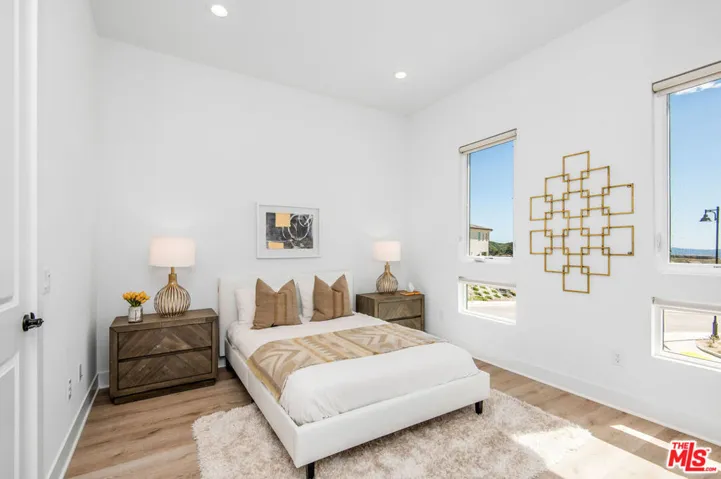 20601 W Overlook Court, Porter Ranch, California 91326