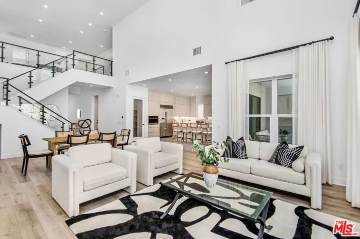 20601 W Overlook Court, Porter Ranch, California 91326