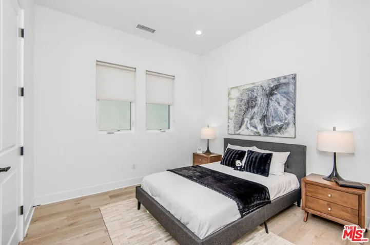 20601 W Overlook Court, Porter Ranch, California 91326