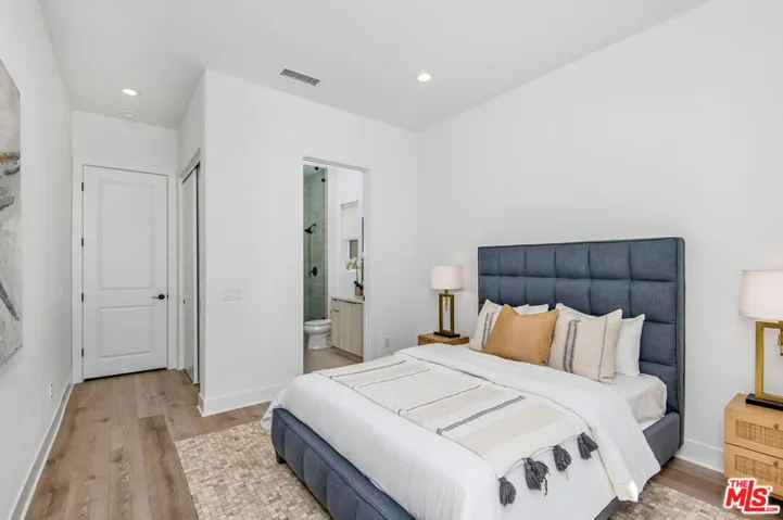 20601 W Overlook Court, Porter Ranch, California 91326