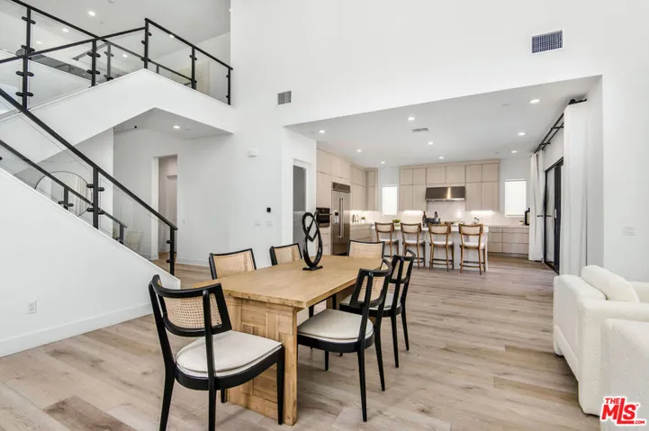 20601 W Overlook Court, Porter Ranch, California 91326
