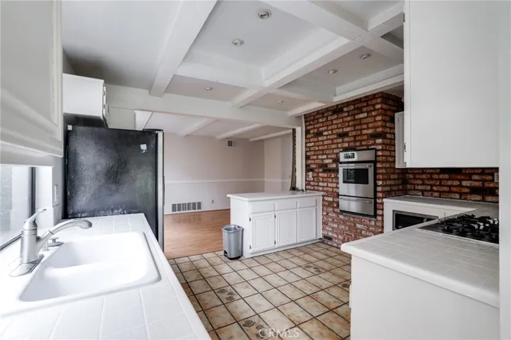 15841 Maidstone, Westminster, California 92683