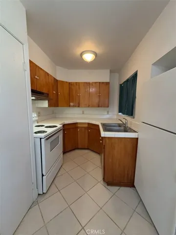 2435 Lakeshore 1, Lakeport, California 95453