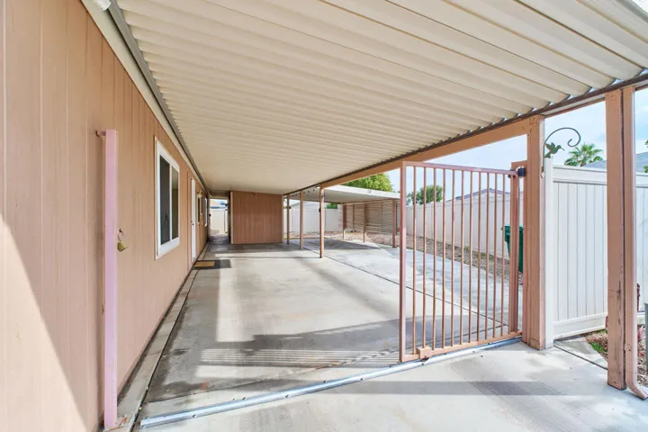 47712CalleFiesta,Indio,CA-36