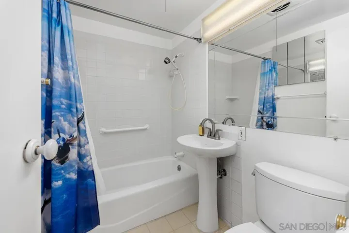 4473 Charger Blvd, San Diego, California 92117