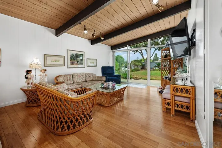 4473 Charger Blvd, San Diego, California 92117