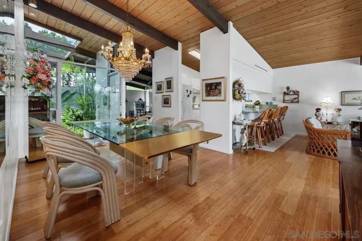 4473 Charger Blvd, San Diego, California 92117