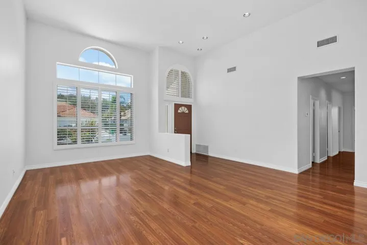 4903 Bella Collina St, Oceanside, California 92056